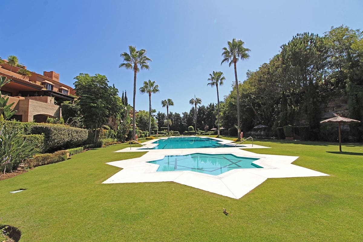 2 camera da letto Appartamento in vendita in Guadalmina con piscina - 675.000 € (Rif: 9704988)