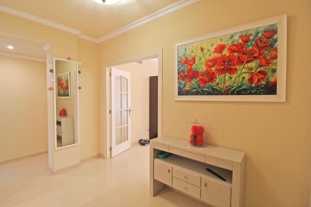 2 quarto Apartamento para venda em Puerto Banus, Marbella com piscina - 850 000 € (Ref: 9704989)