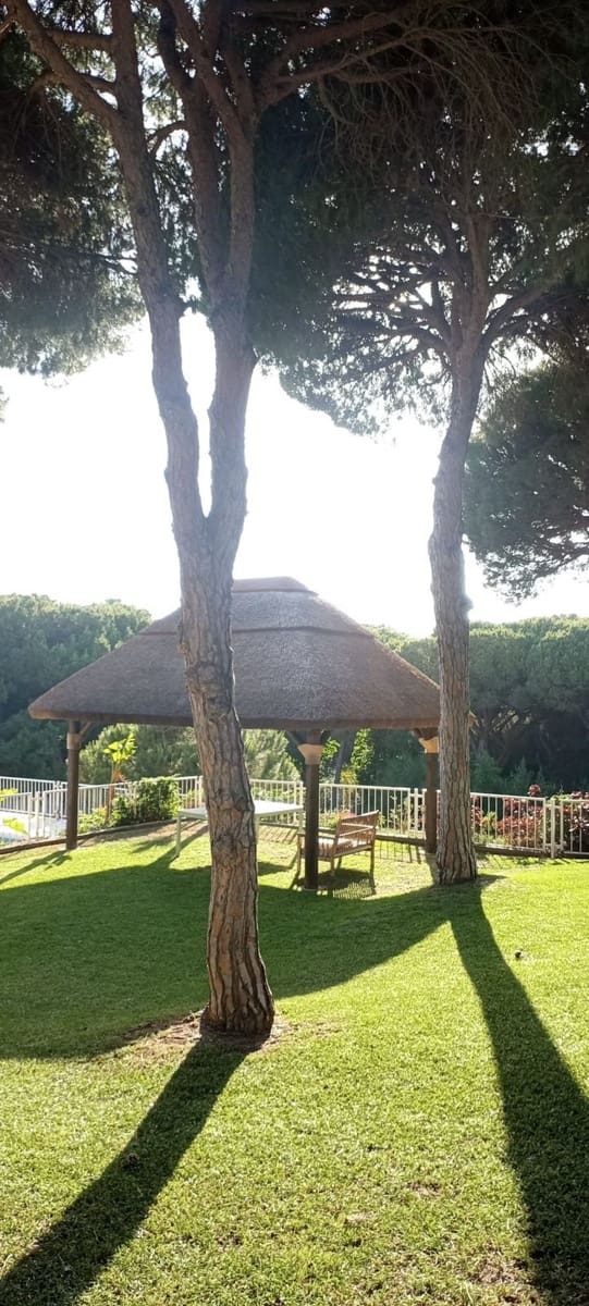 3 quarto Moradia para venda em Calahonda com piscina - 750 000 € (Ref: 9712422)