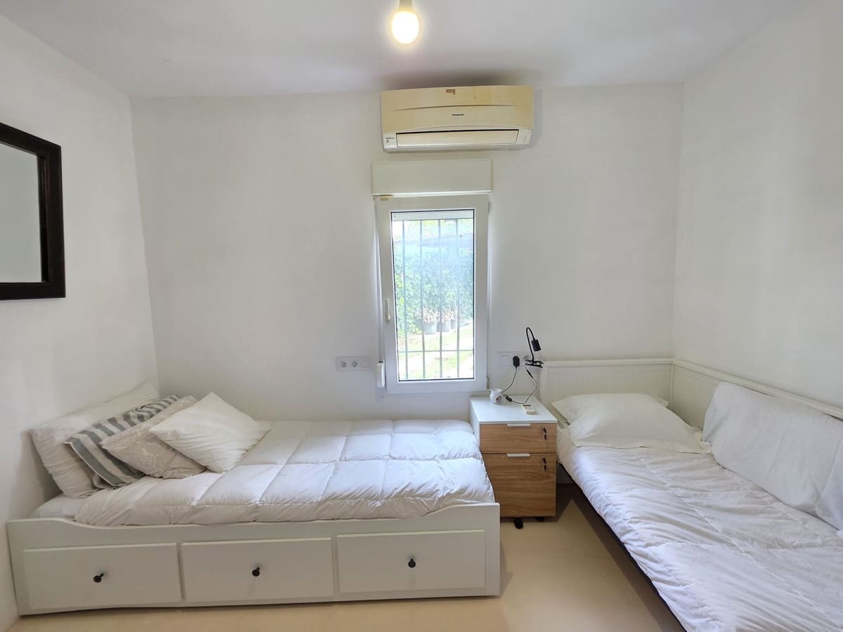 3 quarto Moradia para venda em Calahonda com piscina - 750 000 € (Ref: 9712422)
