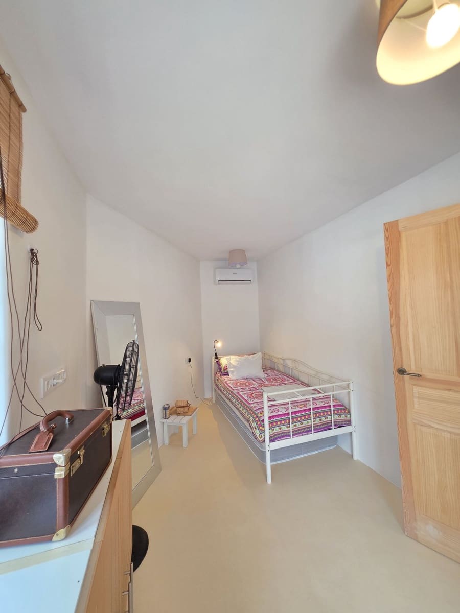 3 quarto Moradia para venda em Calahonda com piscina - 750 000 € (Ref: 9712422)