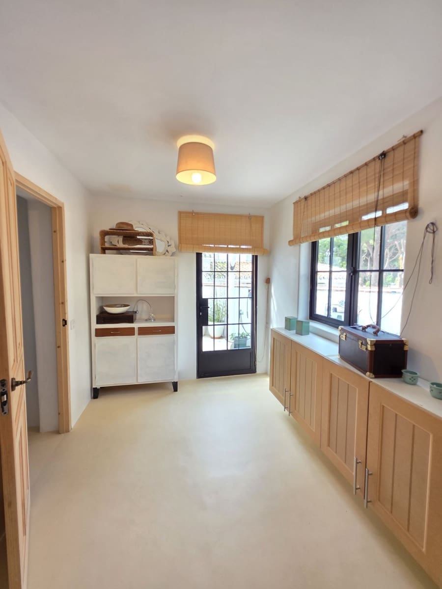 3 quarto Moradia para venda em Calahonda com piscina - 750 000 € (Ref: 9712422)