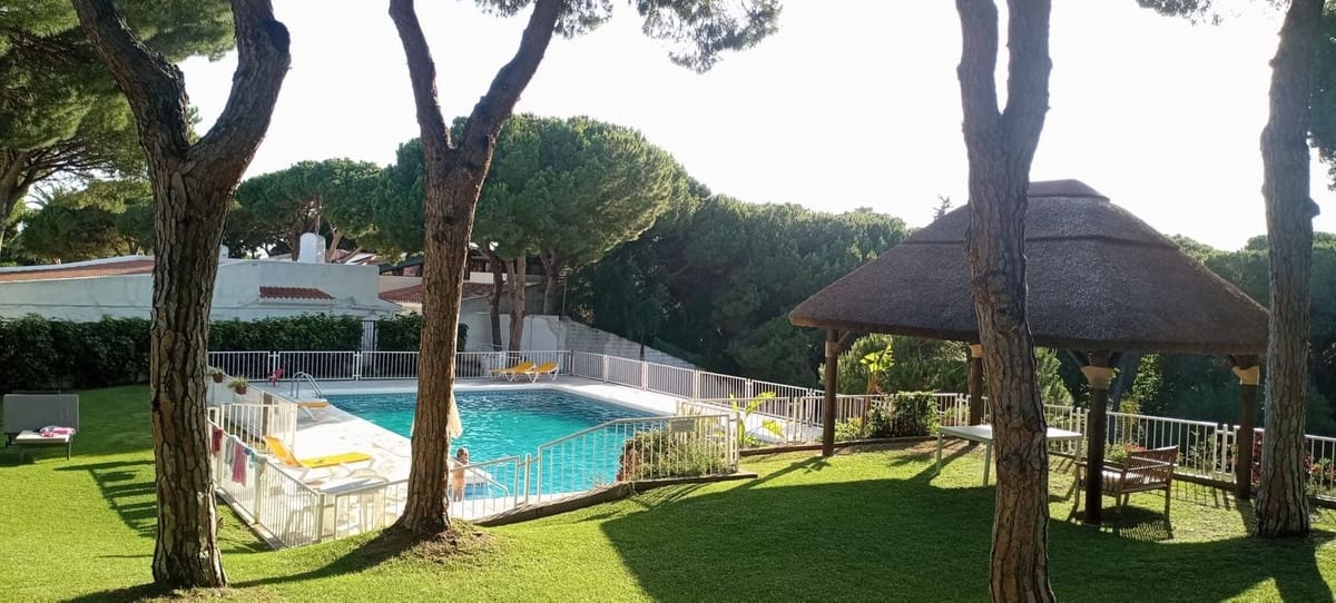 3 quarto Moradia para venda em Calahonda com piscina - 750 000 € (Ref: 9712422)