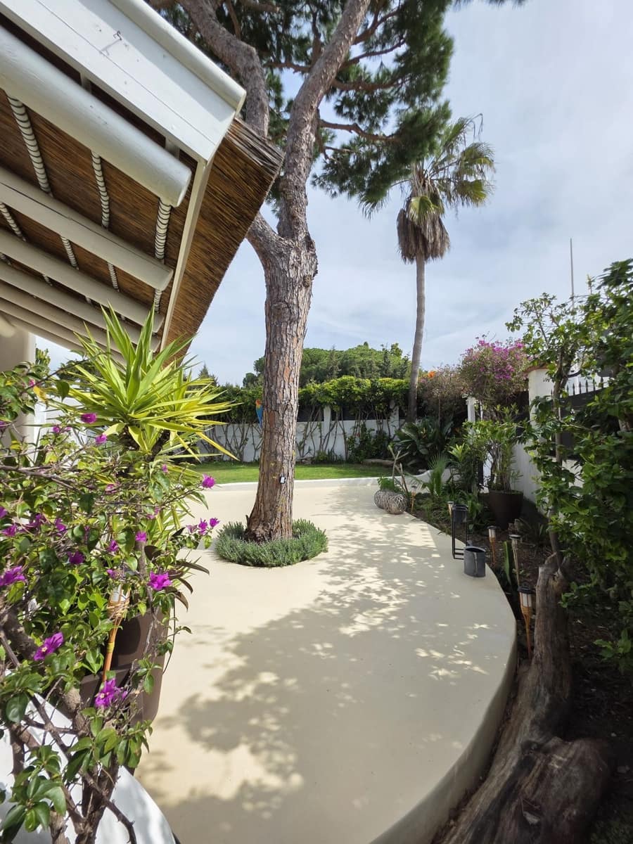 3 quarto Moradia para venda em Calahonda com piscina - 750 000 € (Ref: 9712422)