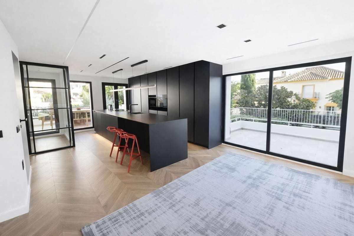 3 Zimmer Apartment zu verkaufen in Rio Real - 1.375.000 € (Ref: 9712424)