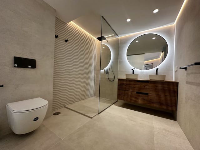 3 slaapkamer Appartement te koop in Casco Antiguo, Marbella met zwembad - € 1.470.000 (Ref: 9712425)