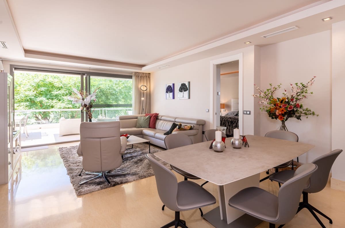 3 bedroom Apartment for sale in Benahavis with pool - € 780,000 (Ref: 9712426)