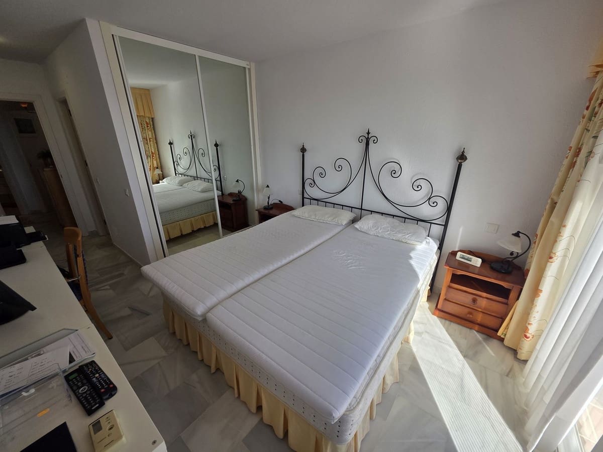 2 chambre Penthouse à vendre à Calahonda avec piscine - 349 000 € (Ref: 9712428)