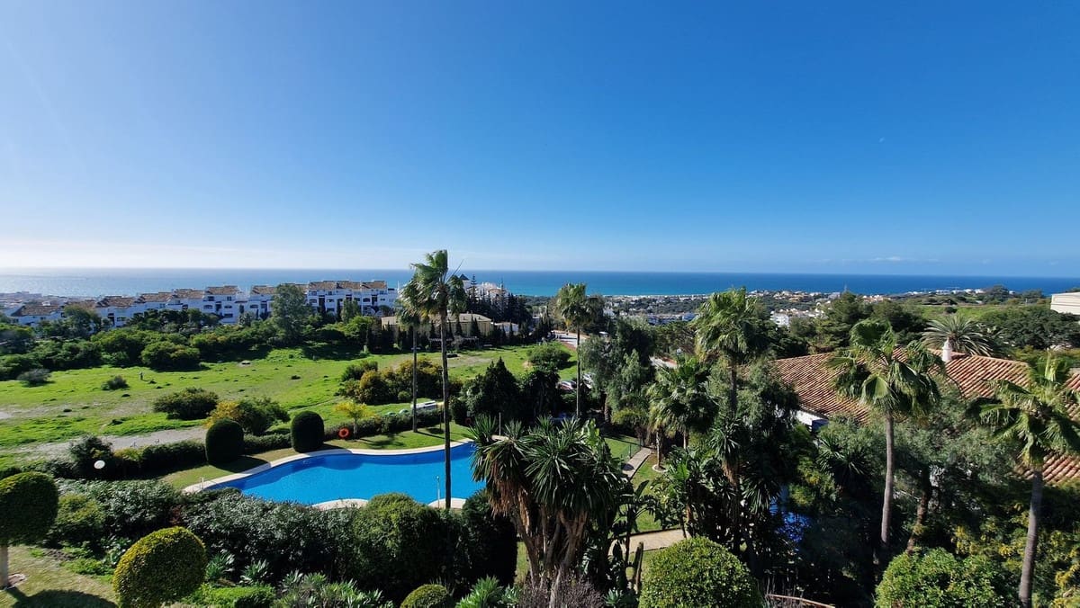 2 chambre Penthouse à vendre à Calahonda avec piscine - 349 000 € (Ref: 9712428)