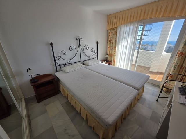 2 sovrum Takvåning till salu i Calahonda, Mijas med pool - 349 000 € (Ref: 9712428)