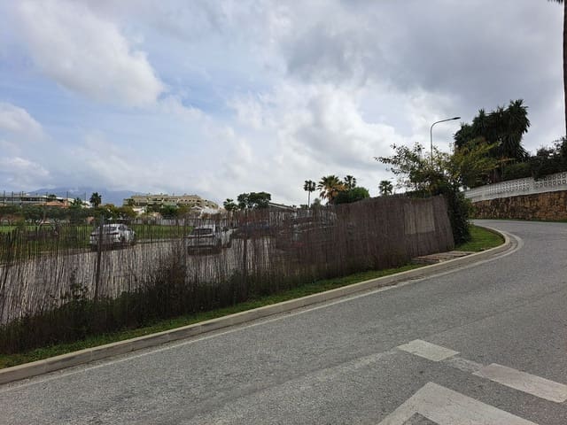 Ubebygd land til salgs i Guadalmina Alta, Marbella - € 1 000 000 (Ref: 9712431)