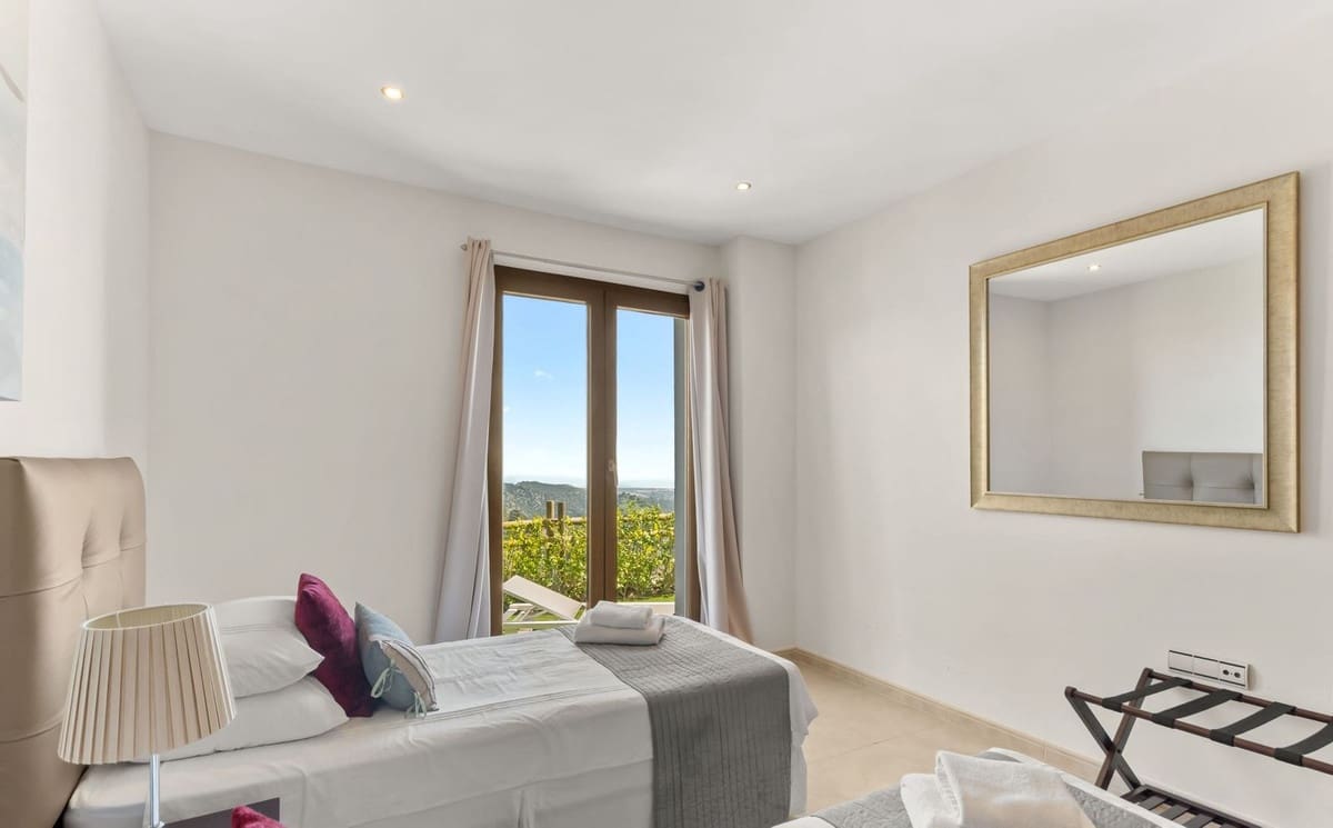 5 soveværelse Villa til salg i Benahavis med swimmingpool - € 1.395.000 (Ref: 9715180)