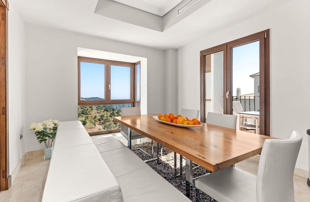 5 soveværelse Villa til salg i Benahavis med swimmingpool - € 1.395.000 (Ref: 9715180)