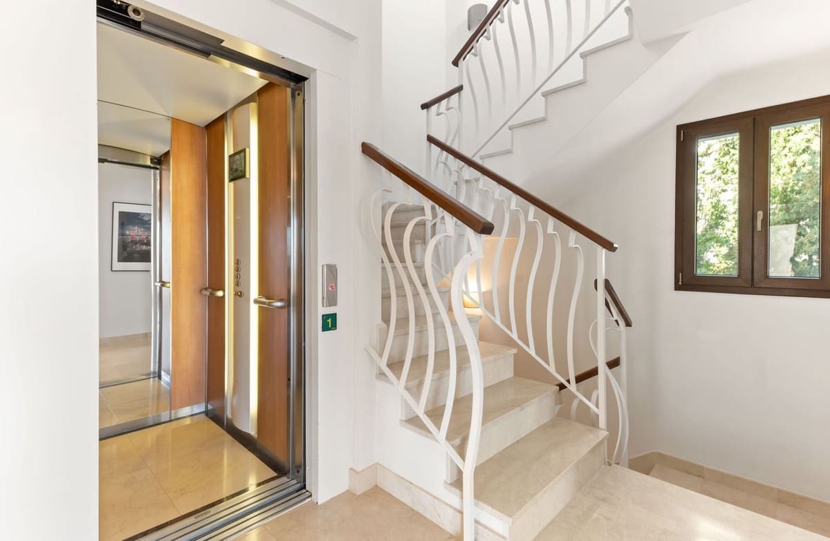 5 soveværelse Villa til salg i Benahavis med swimmingpool - € 1.395.000 (Ref: 9715180)