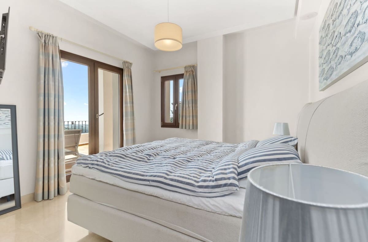 5 soveværelse Villa til salg i Benahavis med swimmingpool - € 1.395.000 (Ref: 9715180)