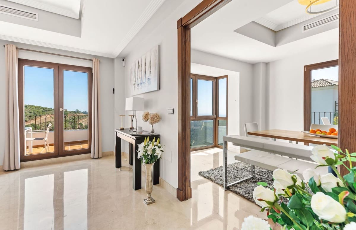 5 soveværelse Villa til salg i Benahavis med swimmingpool - € 1.395.000 (Ref: 9715180)