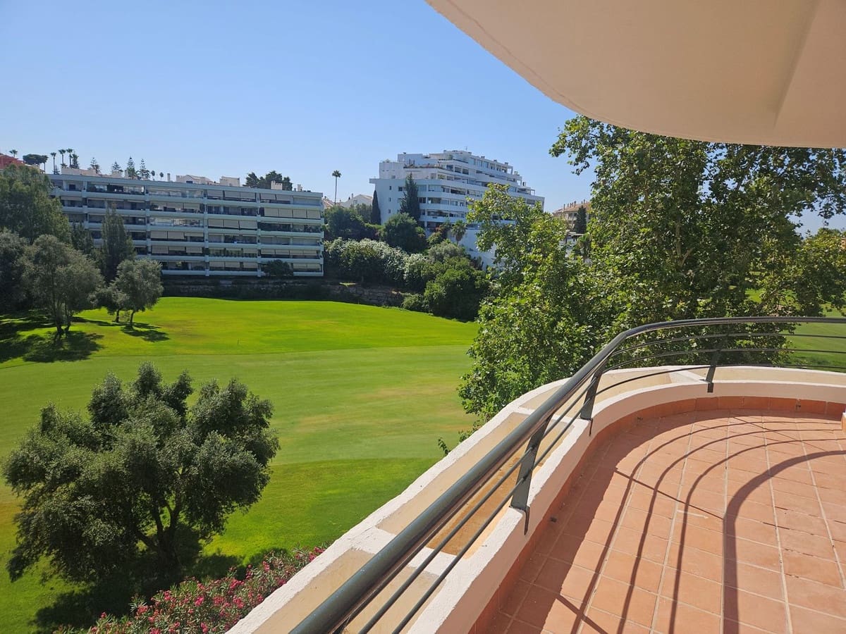 3 bedroom Apartment for sale in Guadalmina with pool - € 540,000 (Ref: 9715183)