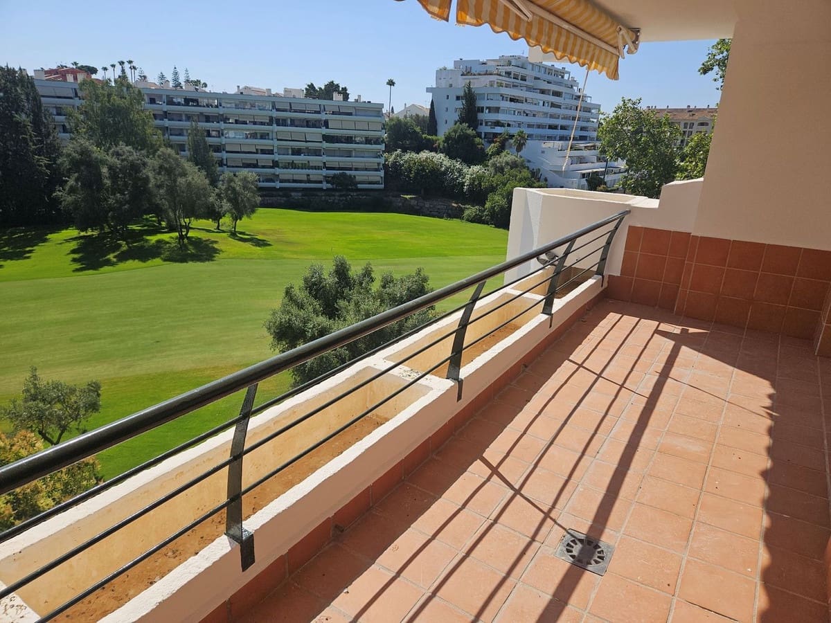 3 bedroom Apartment for sale in Guadalmina with pool - € 540,000 (Ref: 9715183)