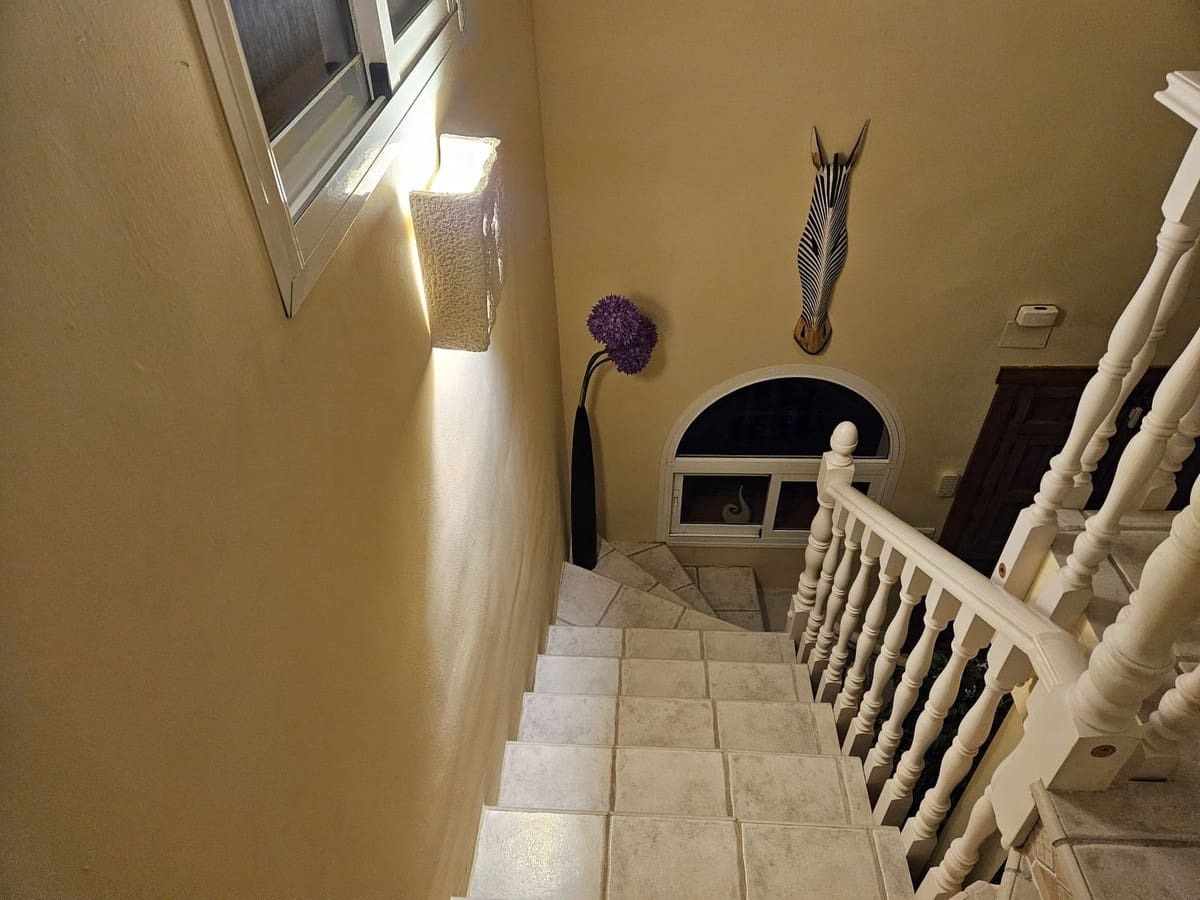 4 Zimmer Villa zu verkaufen in Riviera del Sol - 795.000 € (Ref: 9715184)