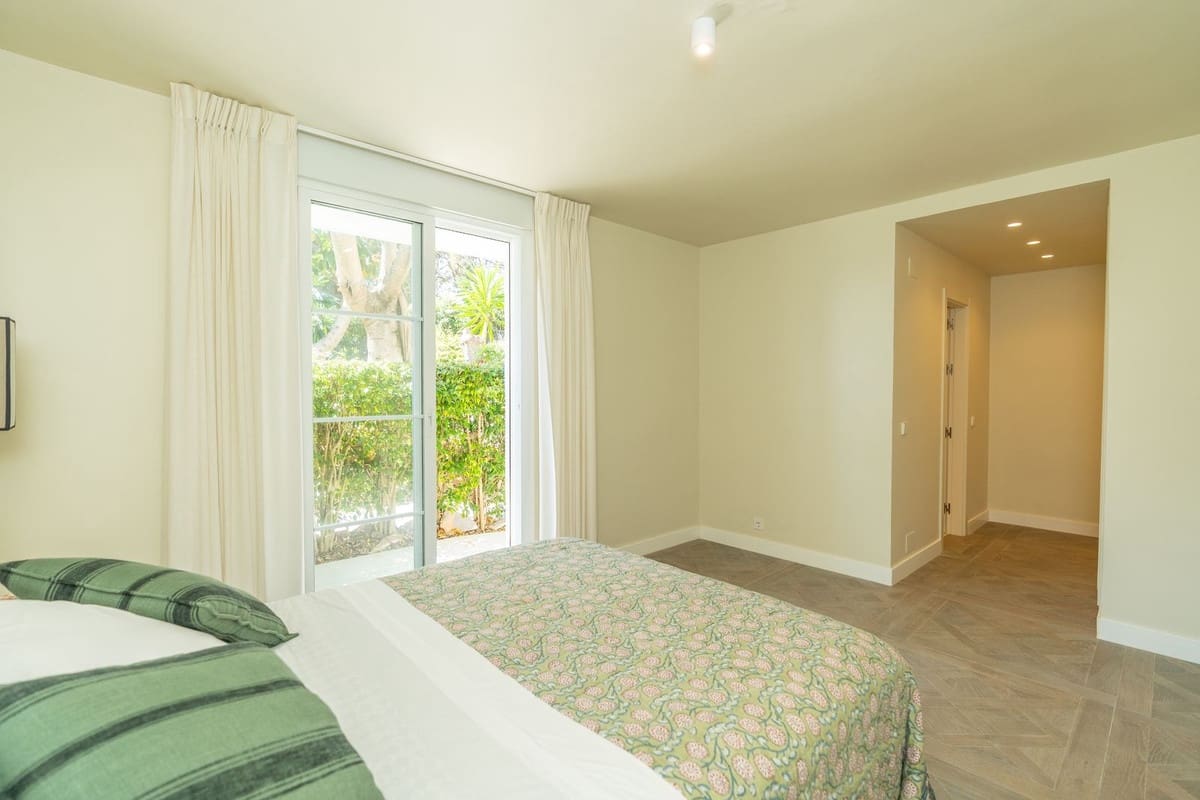 4 slaapkamer Appartement te koop in Elviria met zwembad - € 1.495.000 (Ref: 9732469)