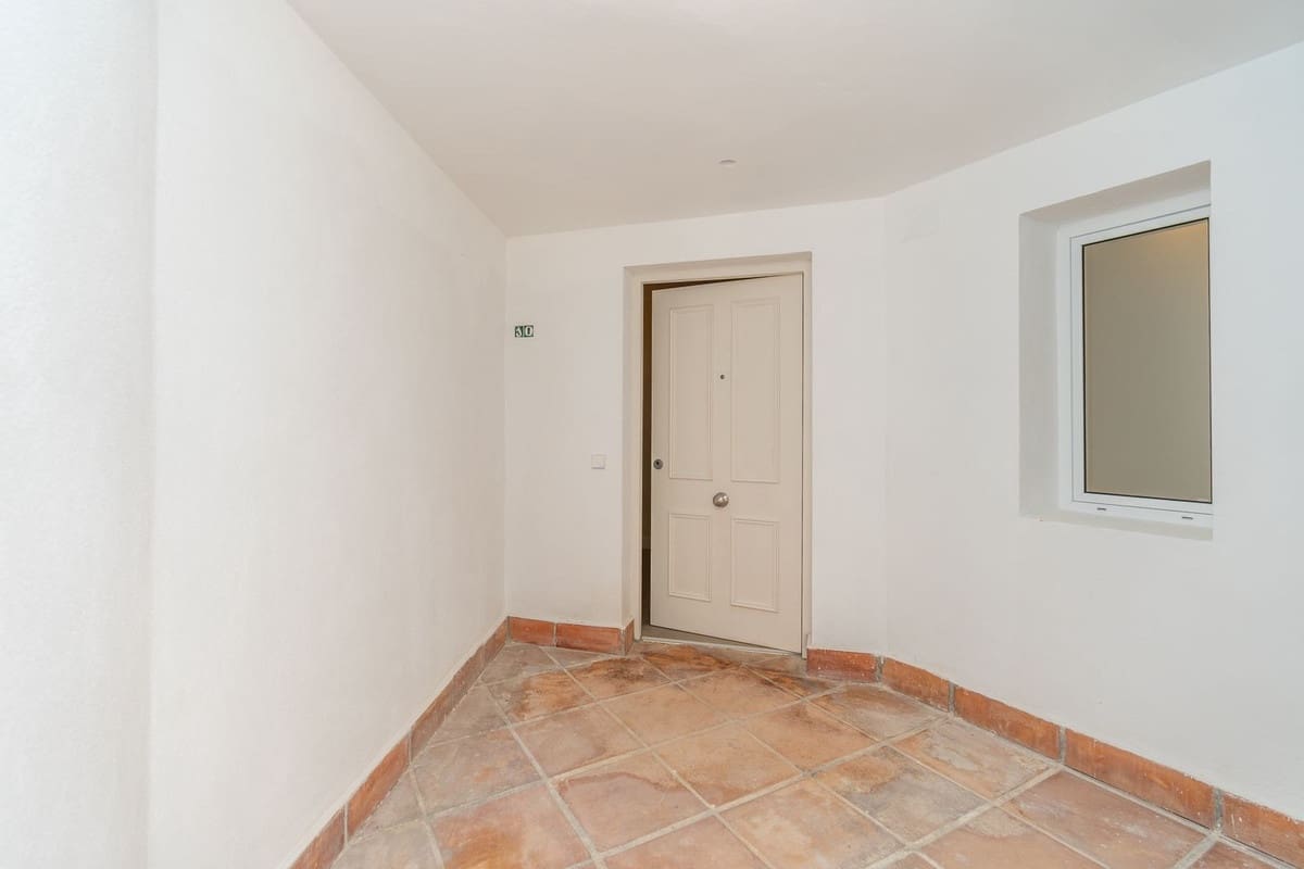 4 slaapkamer Appartement te koop in Elviria met zwembad - € 1.495.000 (Ref: 9732469)