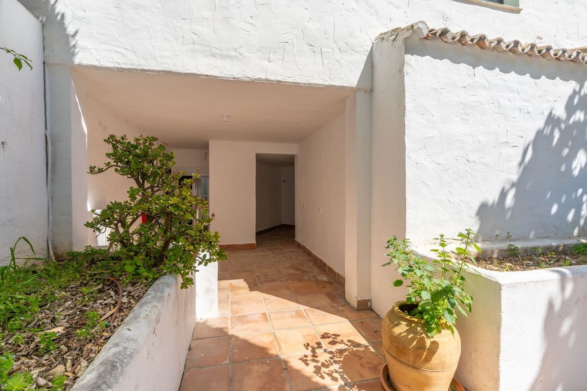 4 slaapkamer Appartement te koop in Elviria met zwembad - € 1.495.000 (Ref: 9732469)