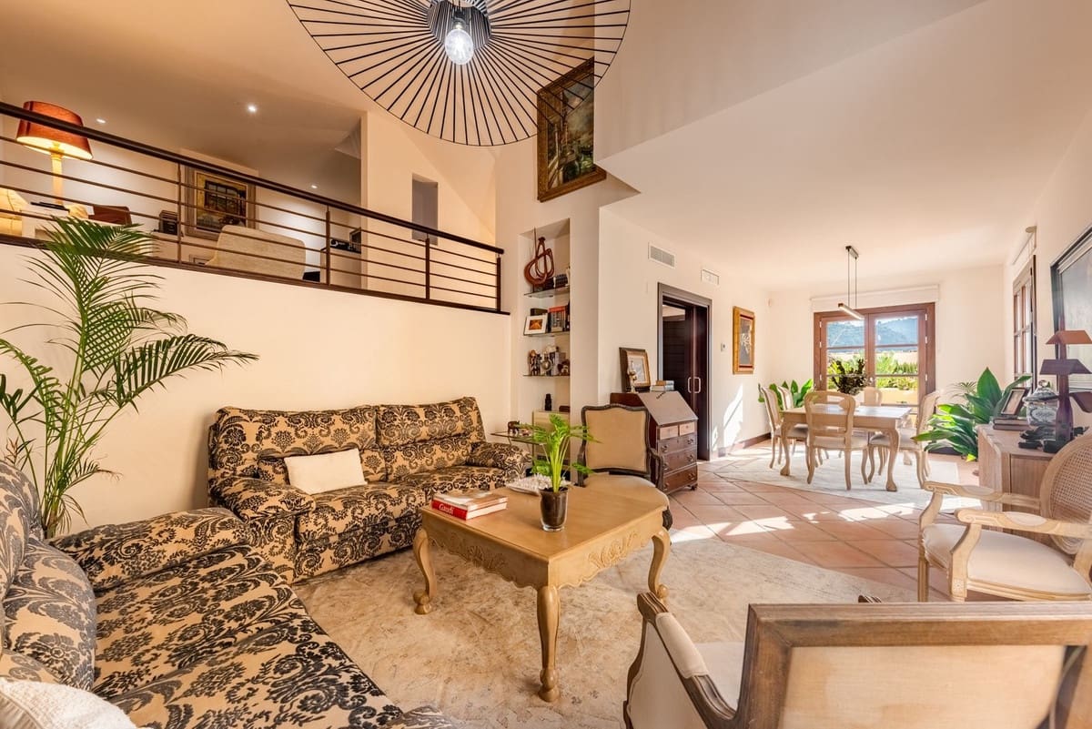 4 soverom Hus til salgs i Benahavis med svømmebasseng - € 550 000 (Ref: 9744207)