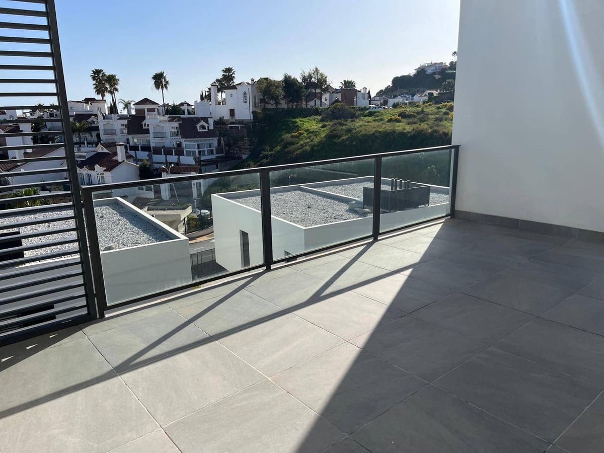 Casa de 3 habitaciones en Riviera del Sol en venta - 599.000 € (Ref: 9744208)