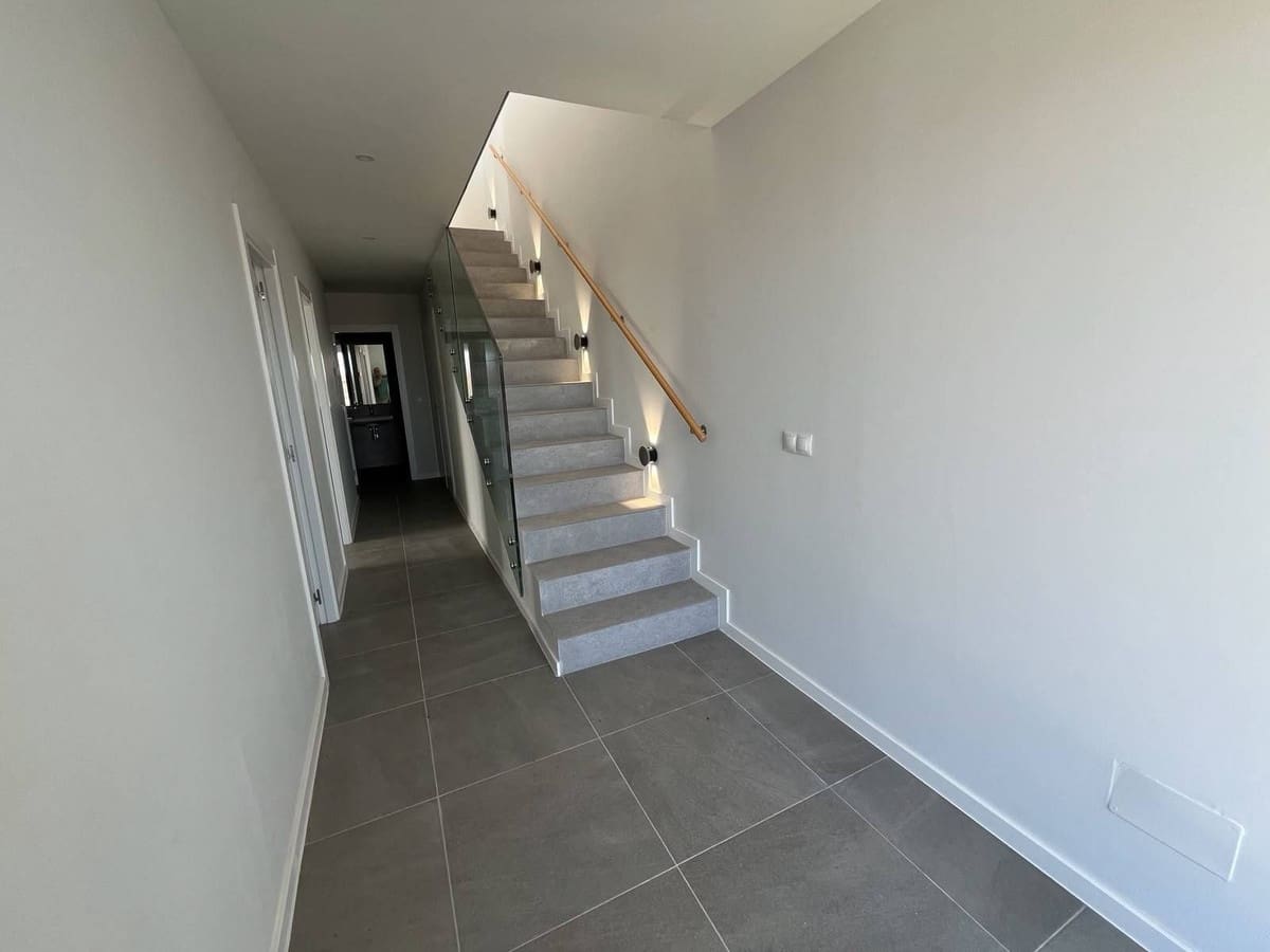 3 soveværelse Byhus til salg i Riviera del Sol - € 599.000 (Ref: 9744208)