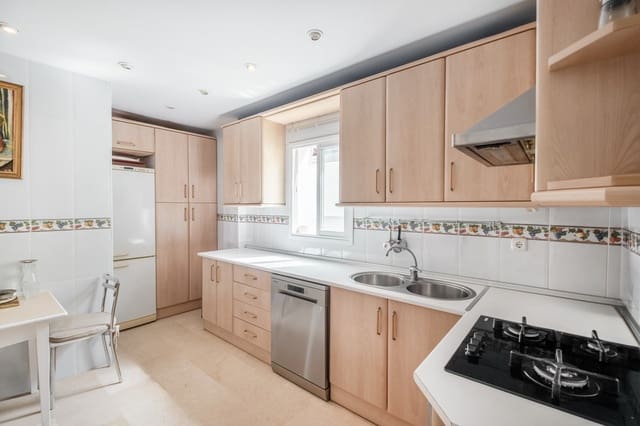 3 soveværelse Lejlighed til salg i La Carolina - Guadalpín, Marbella med swimmingpool - € 630.000 (Ref: 9744209)