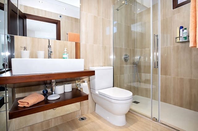 4 quarto Apartamento para venda em Parque Central, Estepona com piscina - 999 000 € (Ref: 9744213)