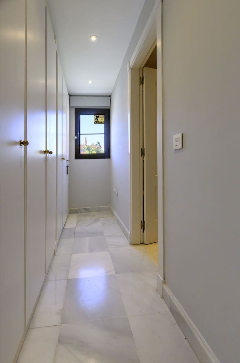 3 sypialnia Apartament na sprzedaż w Estepona z basenem - 659 950 € (Ref: 9744215)