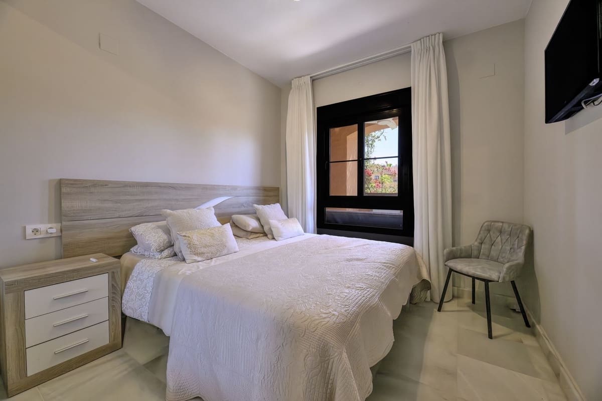 3 sypialnia Apartament na sprzedaż w Estepona z basenem - 659 950 € (Ref: 9744215)