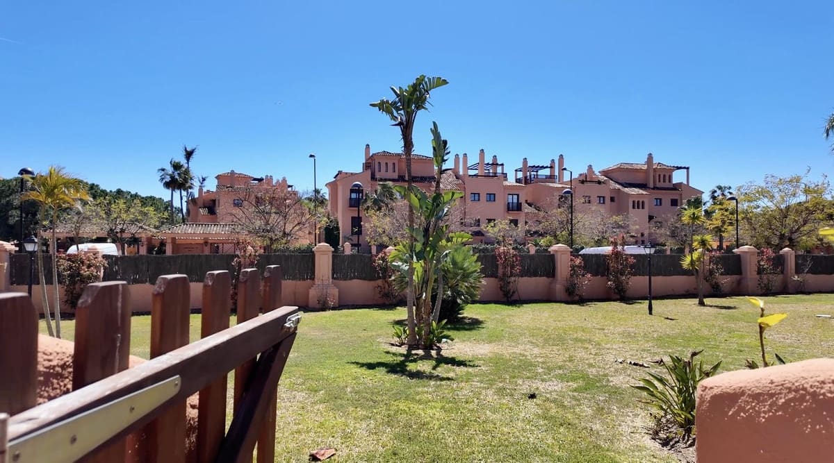 3 sypialnia Apartament na sprzedaż w Estepona z basenem - 659 950 € (Ref: 9744215)