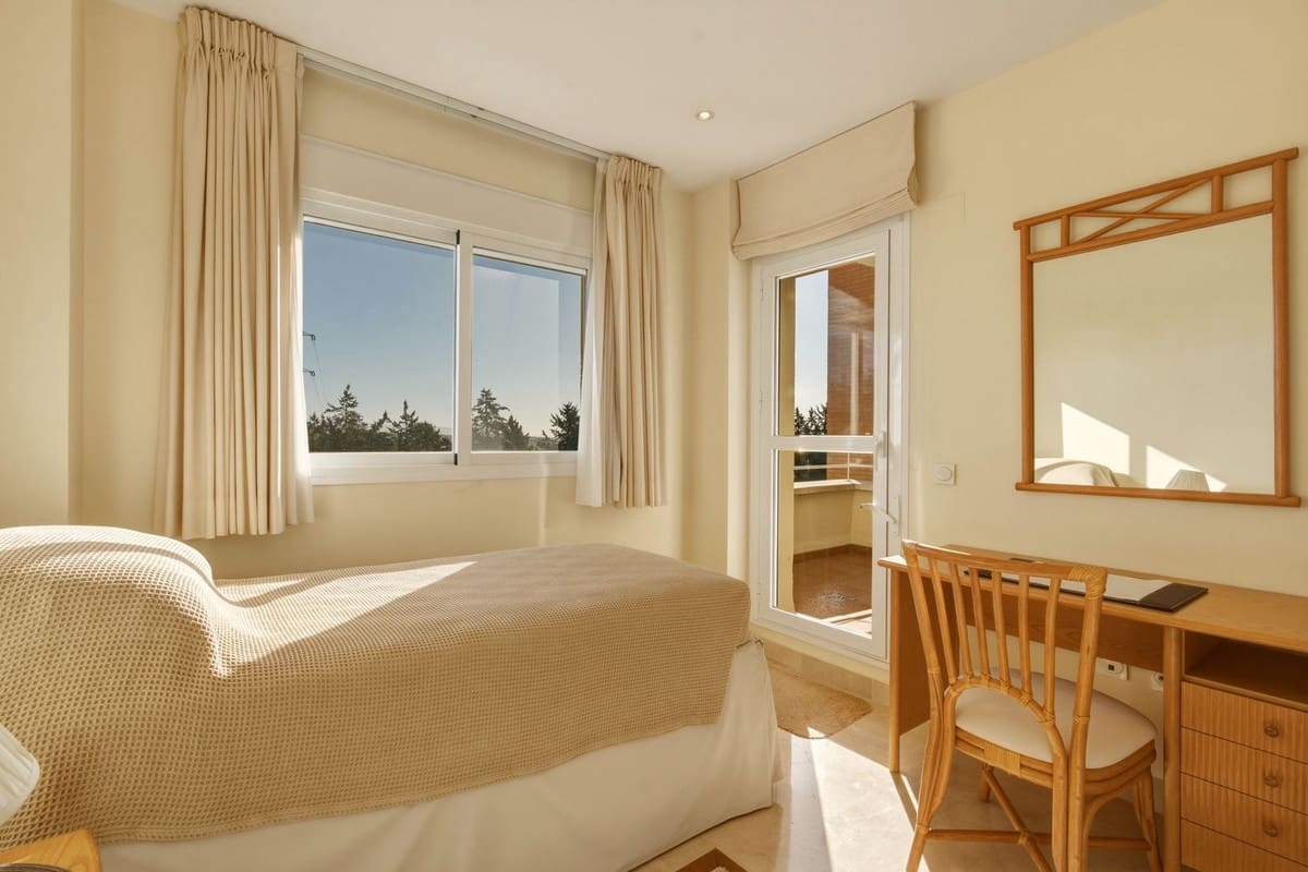 3 soverom Leilighet til salgs i Estepona med svømmebasseng - € 549 000 (Ref: 9744216)