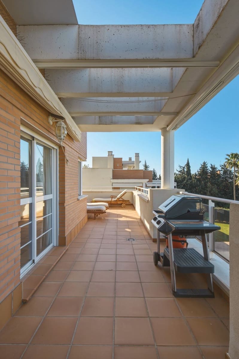 3 soverom Leilighet til salgs i Estepona med svømmebasseng - € 549 000 (Ref: 9744216)