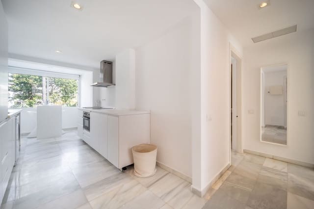 2 Zimmer Apartment zu verkaufen in Puerto Banus, Marbella mit Pool - 935.000 € (Ref: 9744219)