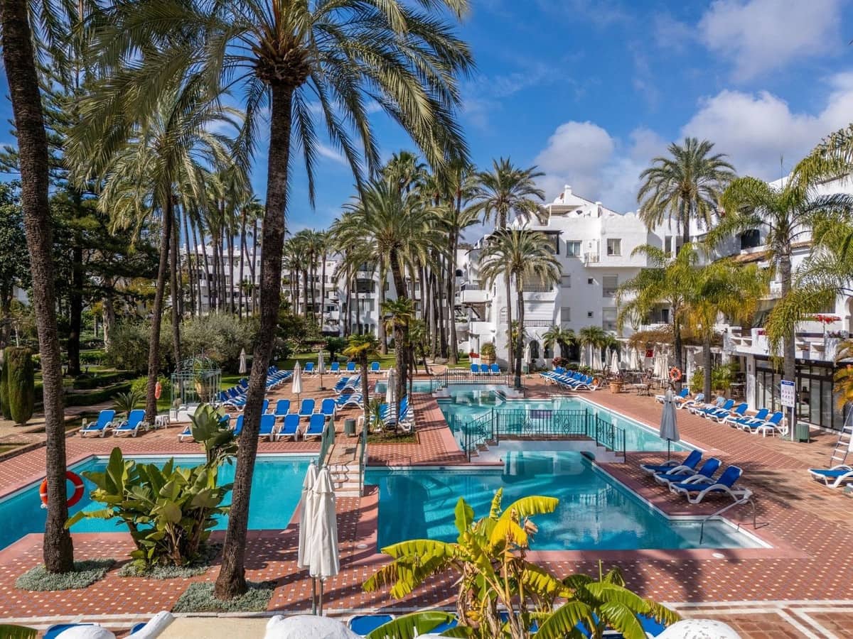 2 chambre Appartement à vendre à Puerto Banus avec piscine - 935 000 € (Ref: 9744219)