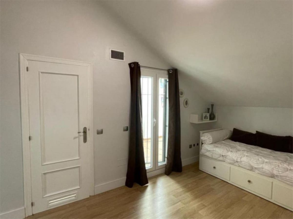 4 bedroom Townhouse for sale in Marbella with pool - € 815,000 (Ref: 9748233)