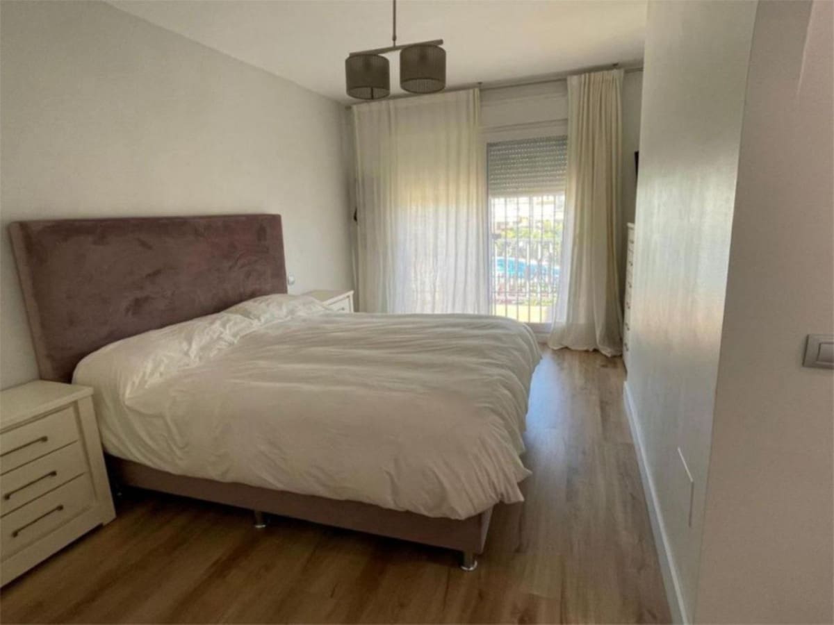 4 bedroom Townhouse for sale in Marbella with pool - € 815,000 (Ref: 9748233)