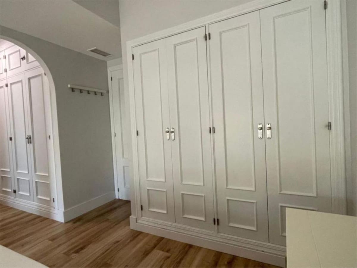 4 bedroom Townhouse for sale in Marbella with pool - € 815,000 (Ref: 9748233)