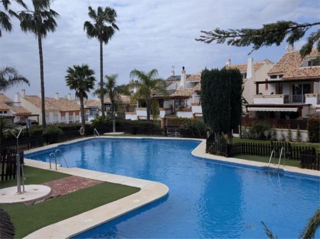 4 soverom Hus til salgs i Casco Antiguo, Marbella med svømmebasseng - € 815 000 (Ref: 9748233)