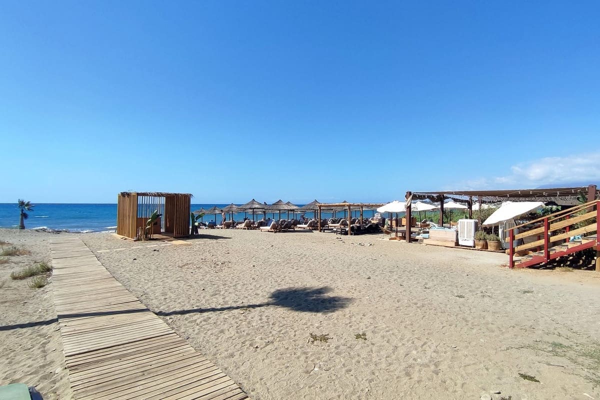 4 sypialnia Apartament na sprzedaż w Estepona z basenem - 1 300 000 € (Ref: 9748234)