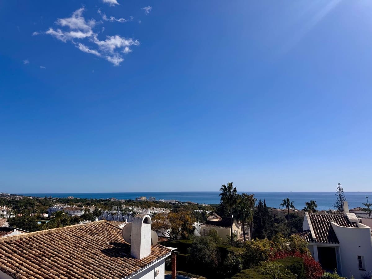 3 soverom Villa til salgs i Calahonda med svømmebasseng - € 650 000 (Ref: 9748235)