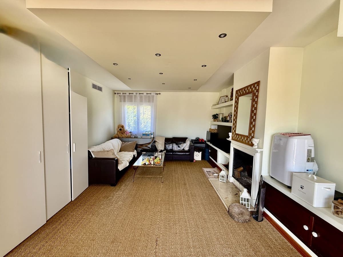 2 soverom Leilighet til salgs i Marbella med svømmebasseng - € 465 000 (Ref: 9748236)