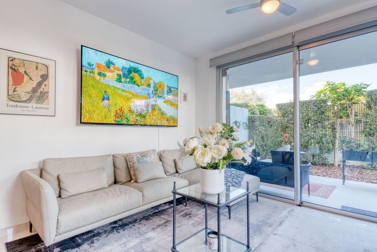 3 bedroom Apartment for sale in New Golden Mile with pool - € 569,000 (Ref: 9748238)