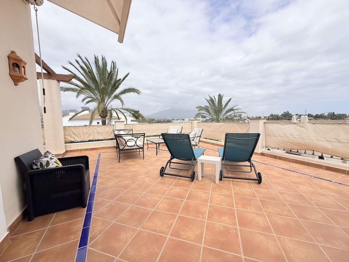 4 sypialnia Dom na sprzedaż w El Paraiso - 800 000 € (Ref: 9762263)