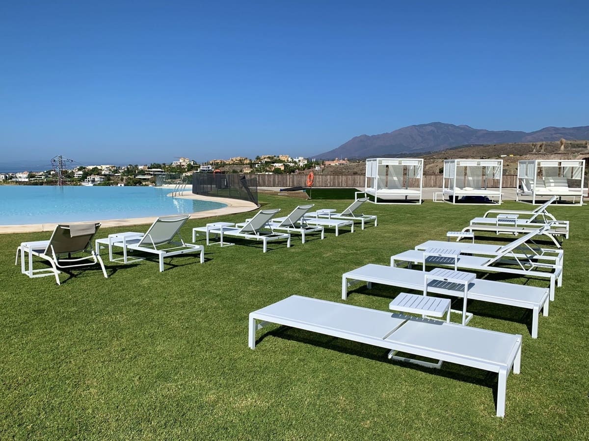 3 soveværelse Lejlighed til salg i El Paraiso med swimmingpool - € 550.000 (Ref: 9783279)