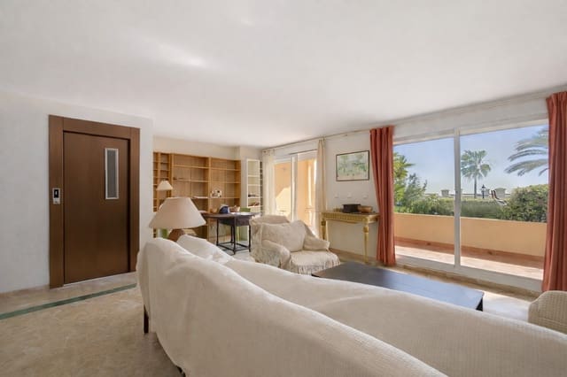 3 soveværelse Byhus til salg i Buenas Noches, Estepona med swimmingpool - € 450.000 (Ref: 9783280)