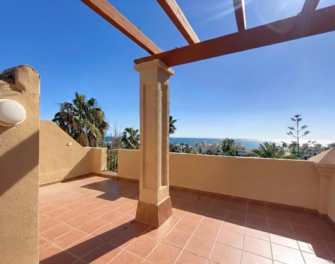 3 soveværelse Byhus til salg i Buenas Noches med swimmingpool - € 450.000 (Ref: 9783280)